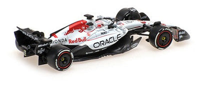 MiniChamps Red Bull RB21 1 Max Verstappen F1 Vincitore Giappone 2025 1/64 640250301