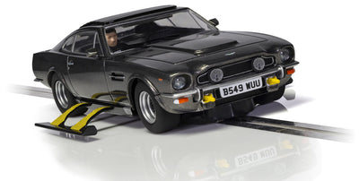 Scalextric Voiture James Bond Aston Martin V8 Standard C4239