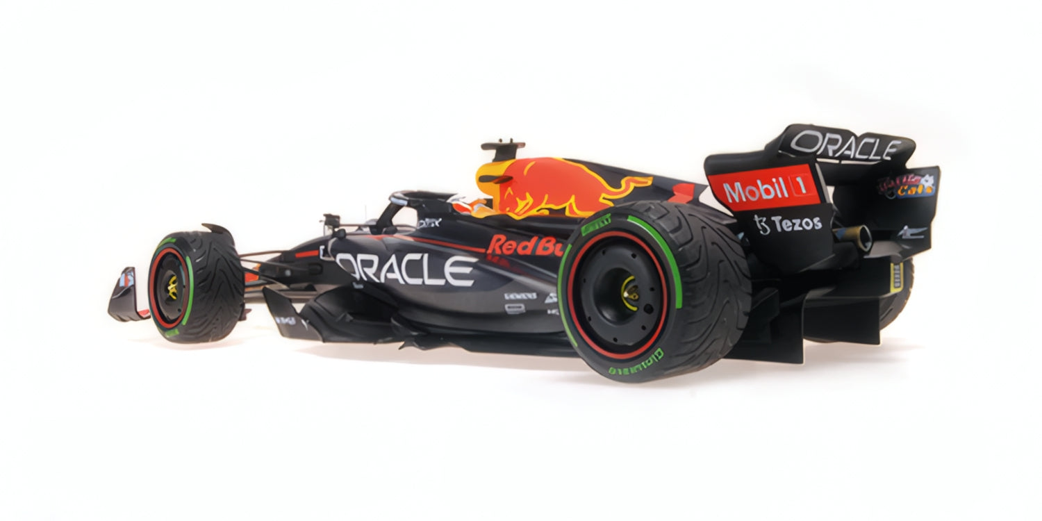 MiniChamps Red Bull RB18 1 Max Verstappen Japon 2022 127221801