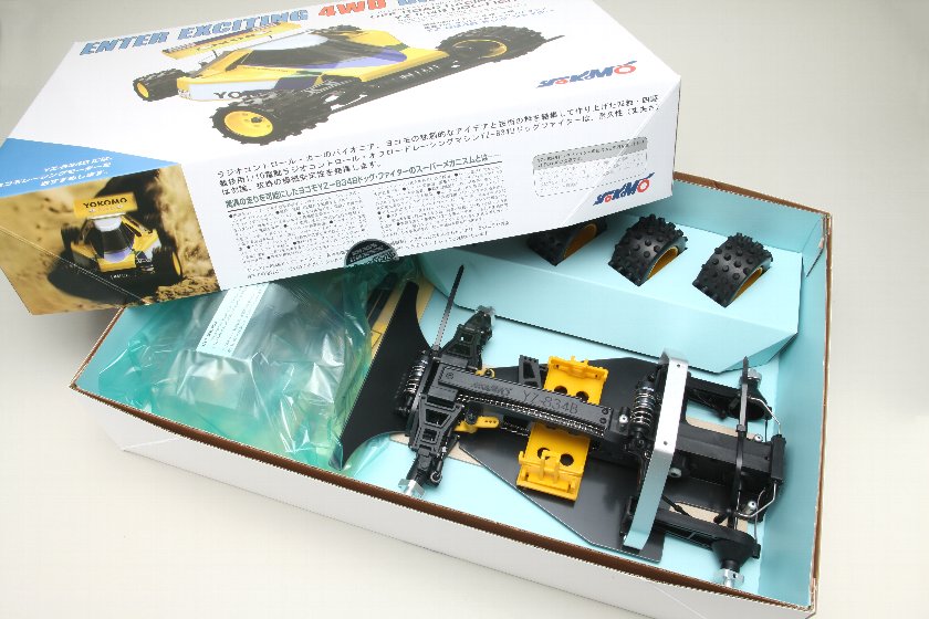 Yokomo Buggy First Dog Fighter KIT YZ-834B + T-Shirt