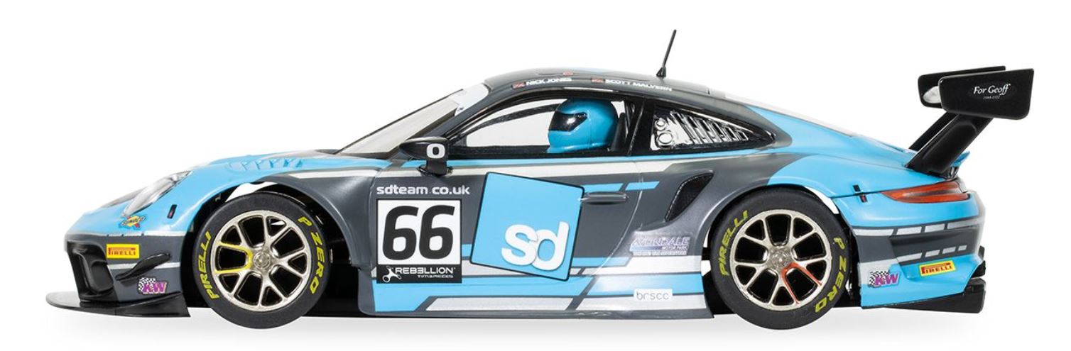 Scalextric Voiture Porsche 911 GT3 R Team Parker Racing British GT 2022 Standard C4415