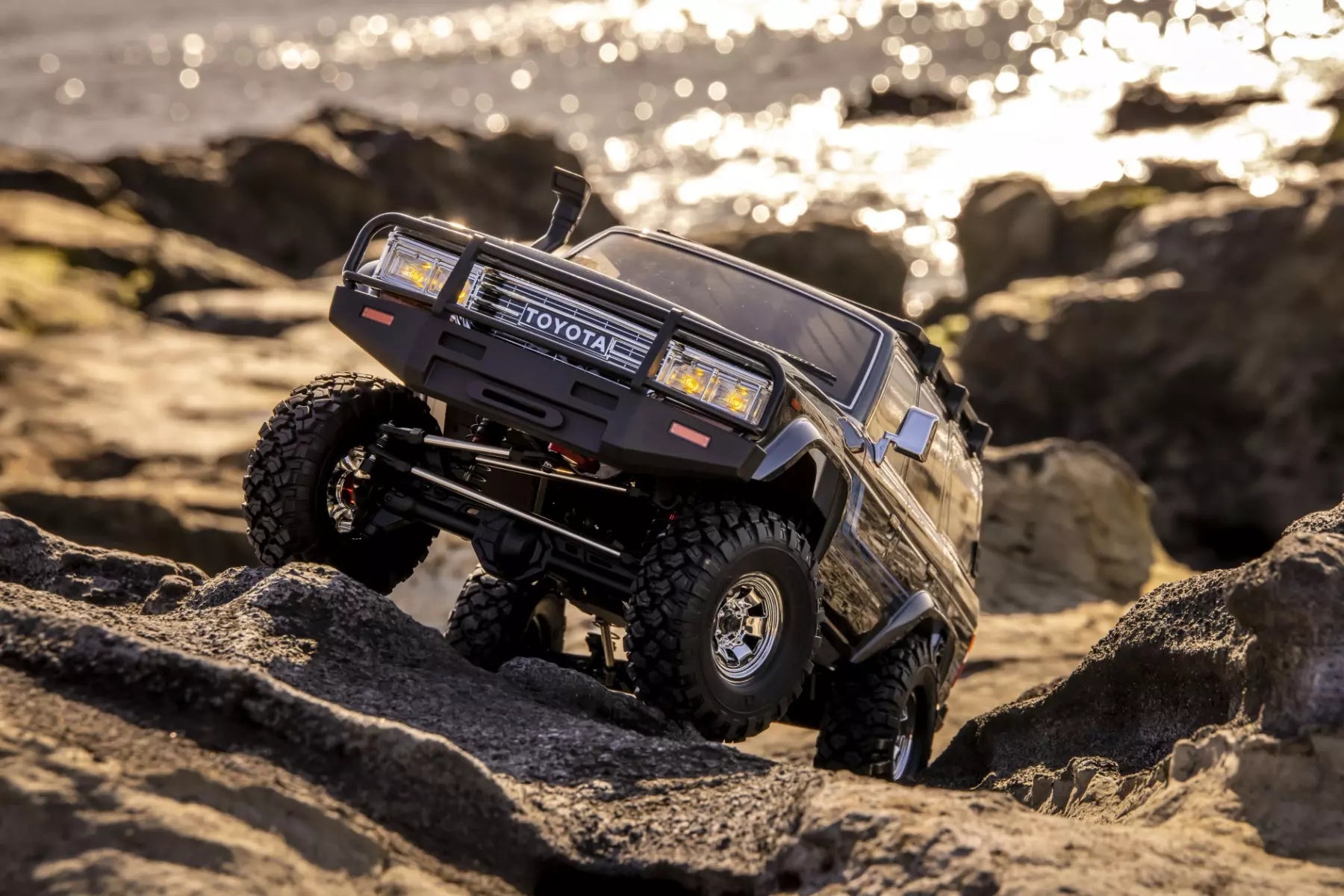 Kyosho KC10 Toyota Land Cruiser 60 Crawler 4WD 34801T1B