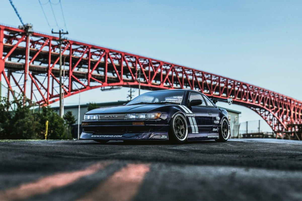 Kyosho Fazer Drift D2 Readyset D2 Nissan Silvia S13 Tuned-versie RTR 34503T1B