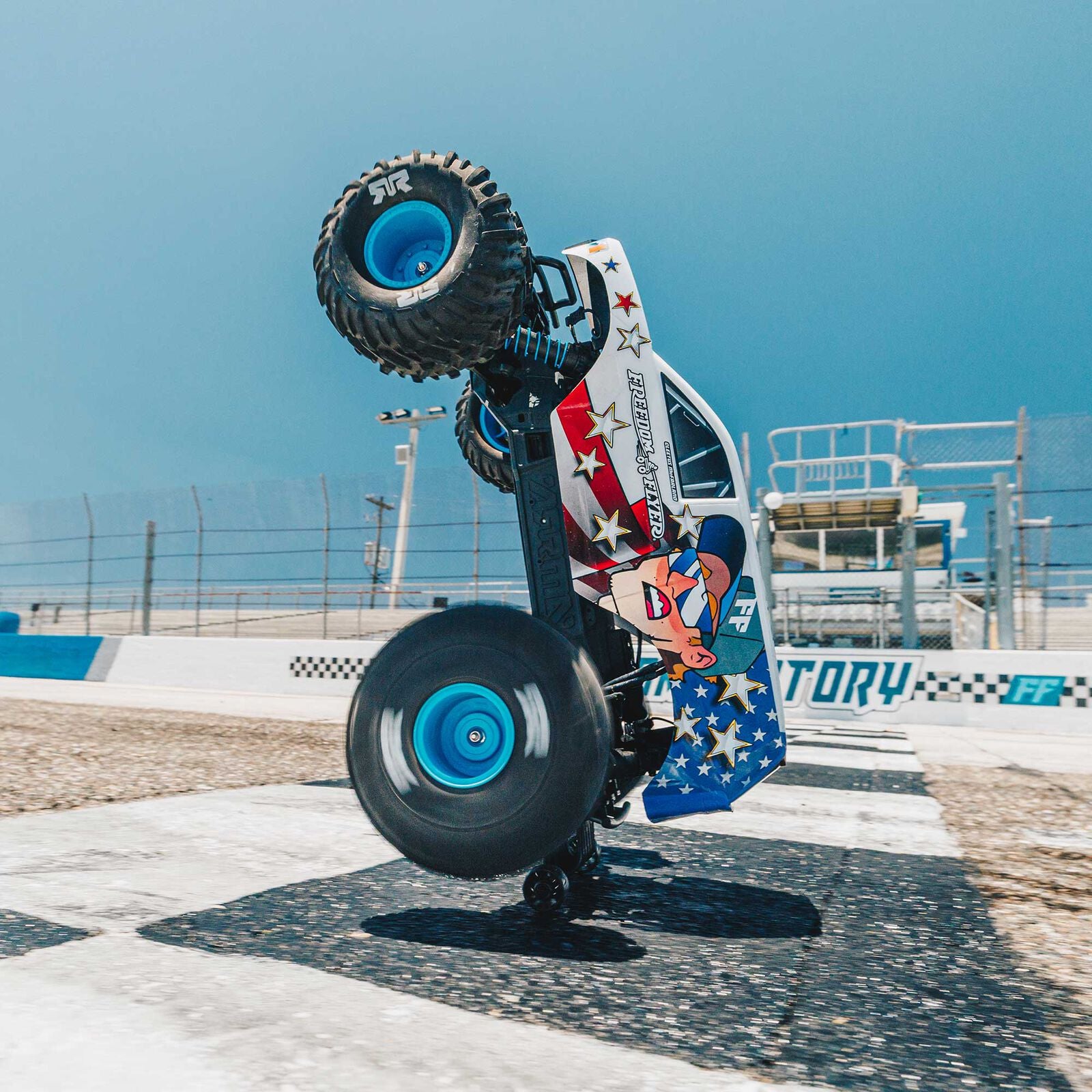 Arrma Monster Truck Freedom Flyer 223S 4x4 Brushless RTR ARA3530SFFT1