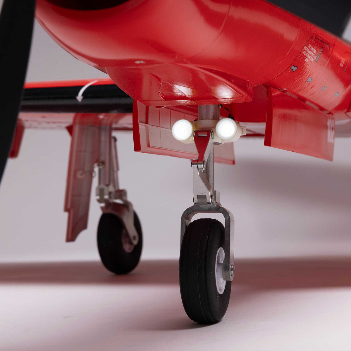 E-Flite Pilatus PC-21 1,3 m PNP EFL14975
