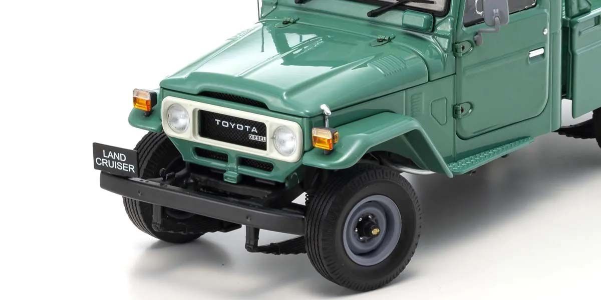 Kyosho Diecast Toyota Land Cruiser 40 Pick Up 1980 Fashion Green 1/18 KS08958FG