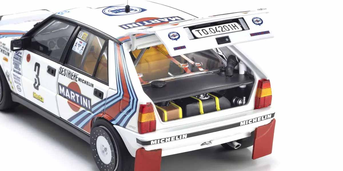 Kyosho Diecast Lancia Delta HF 4WD Rally Monte Carlo 1988 Martini Rossi N°3 1/18 KS08960F