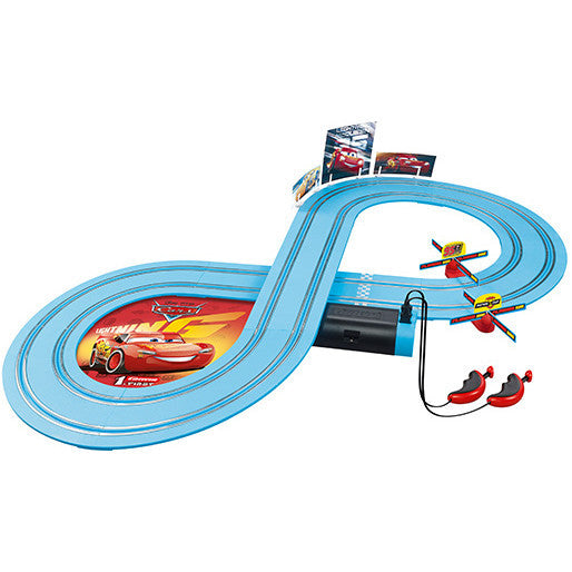 Circuit de voiture Carrera Disney·Pixar Cars - Course d'amis