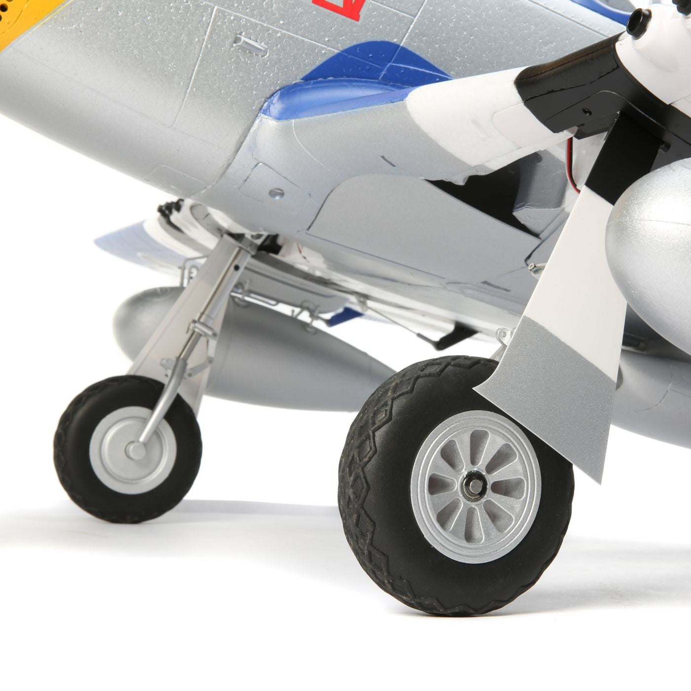 E-Flite Avion P-51D Mustang 1.5m BNF Basic EFL01250