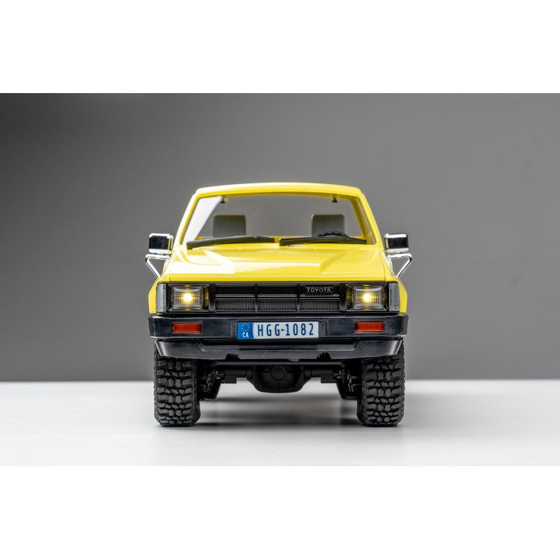 FMS Scaler Toyota Hilux 1983 4WD 1/18 RTR FMS11816RTR