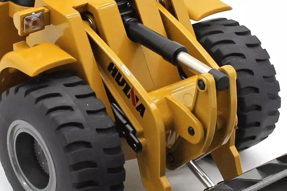 HUINA 1583 -Rc professional metal bulldozer with 22 functions - Vsa HUINA 1583 -Rc professional metal bulldozer with 22 functions - Vsa
