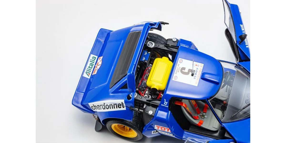 Kyosho Diecast Lancia Stratos HF B.Darniche Tour de Corse 1976 Nr.5 1/