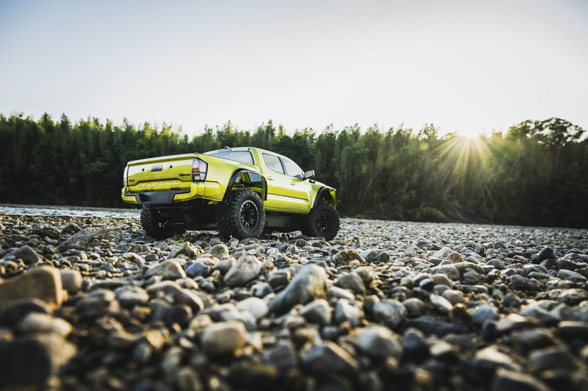 Kyosho KB10L Toyota Tacoma TRD Pro VE 3S RTR