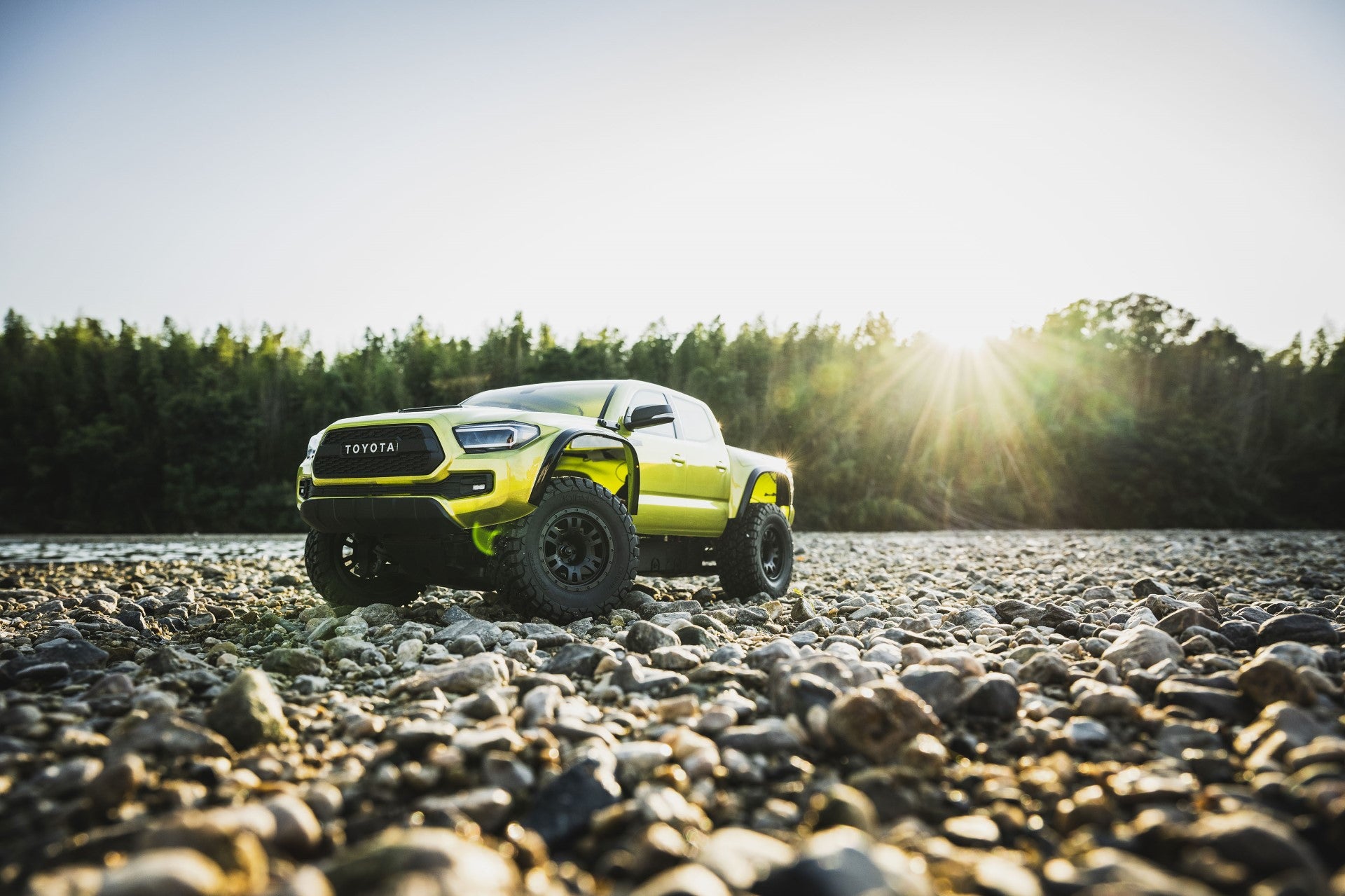 Kyosho KB10L Toyota Tacoma TRD Pro VE 3S RTR