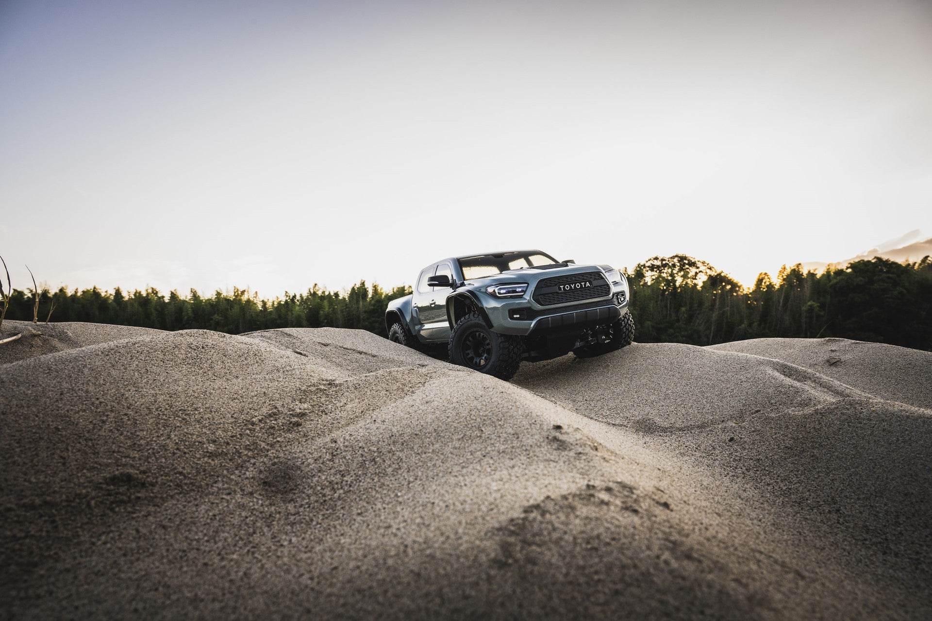 Kyosho KB10L Toyota Tacoma TRD Pro VE 3S RTR