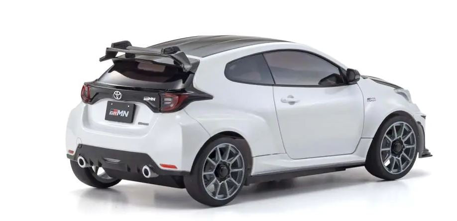 Kyosho Mini-Z MA-020 AWD Toyota GRMN Yaris Circuit Package + KT531P RTR 32640