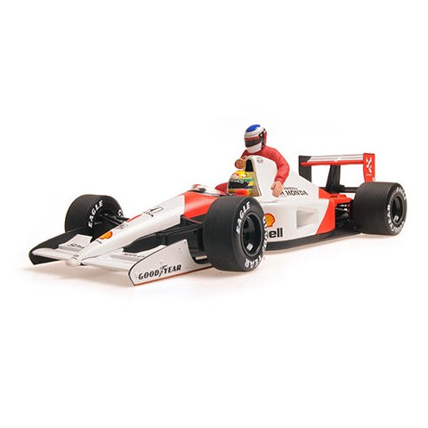 Photo formule 1 Ayrton Senna dans la McLaren Honda au coin La Rascasse en quittant le quai. Il a Photo formule 1 Ayrton Senna dans la McLaren Honda au coin La Rascasse en quittant le quai. Il a
