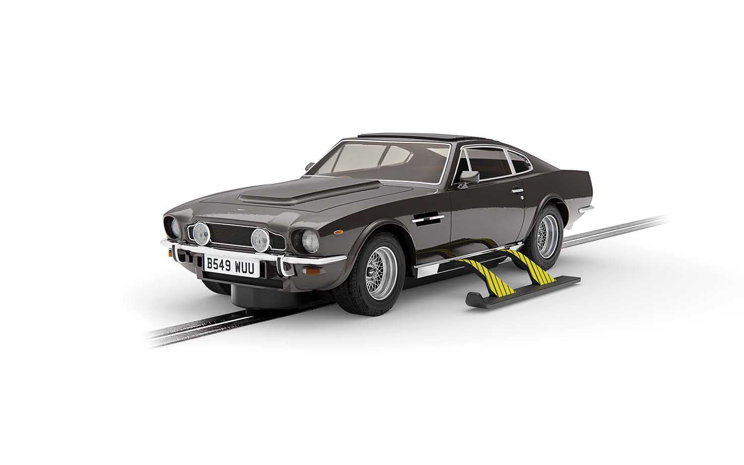 Scalextric Voiture James Bond Aston Martin V8 Standard C4239